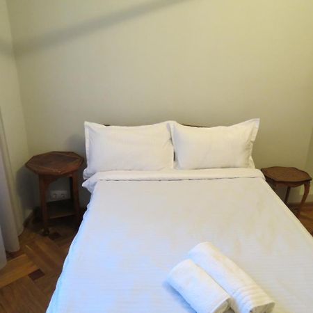 Three Rooms Apartment Tbilisi Eksteriør bilde