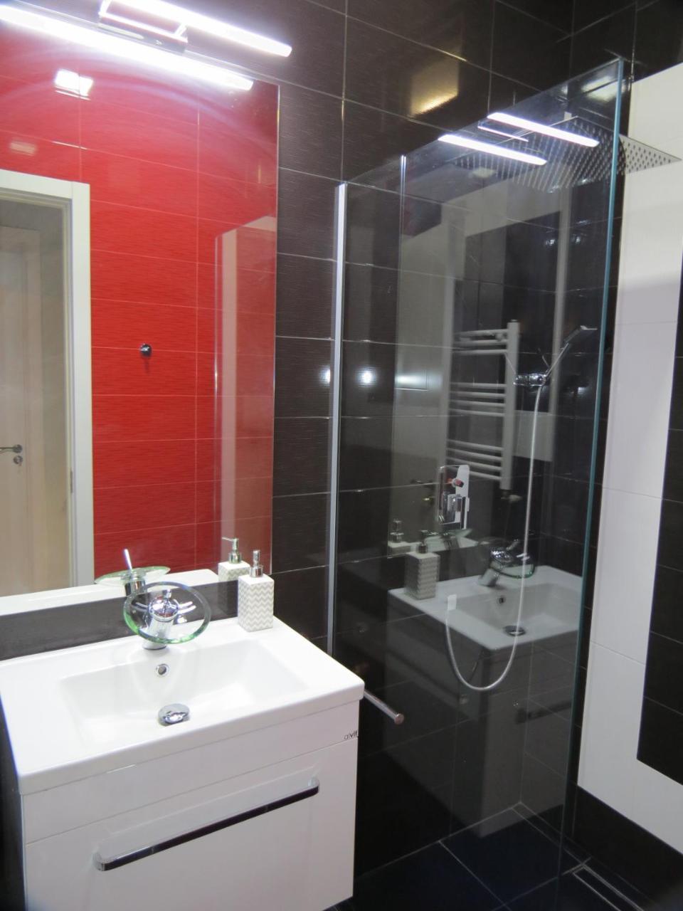 Three Rooms Apartment Tbilisi Eksteriør bilde