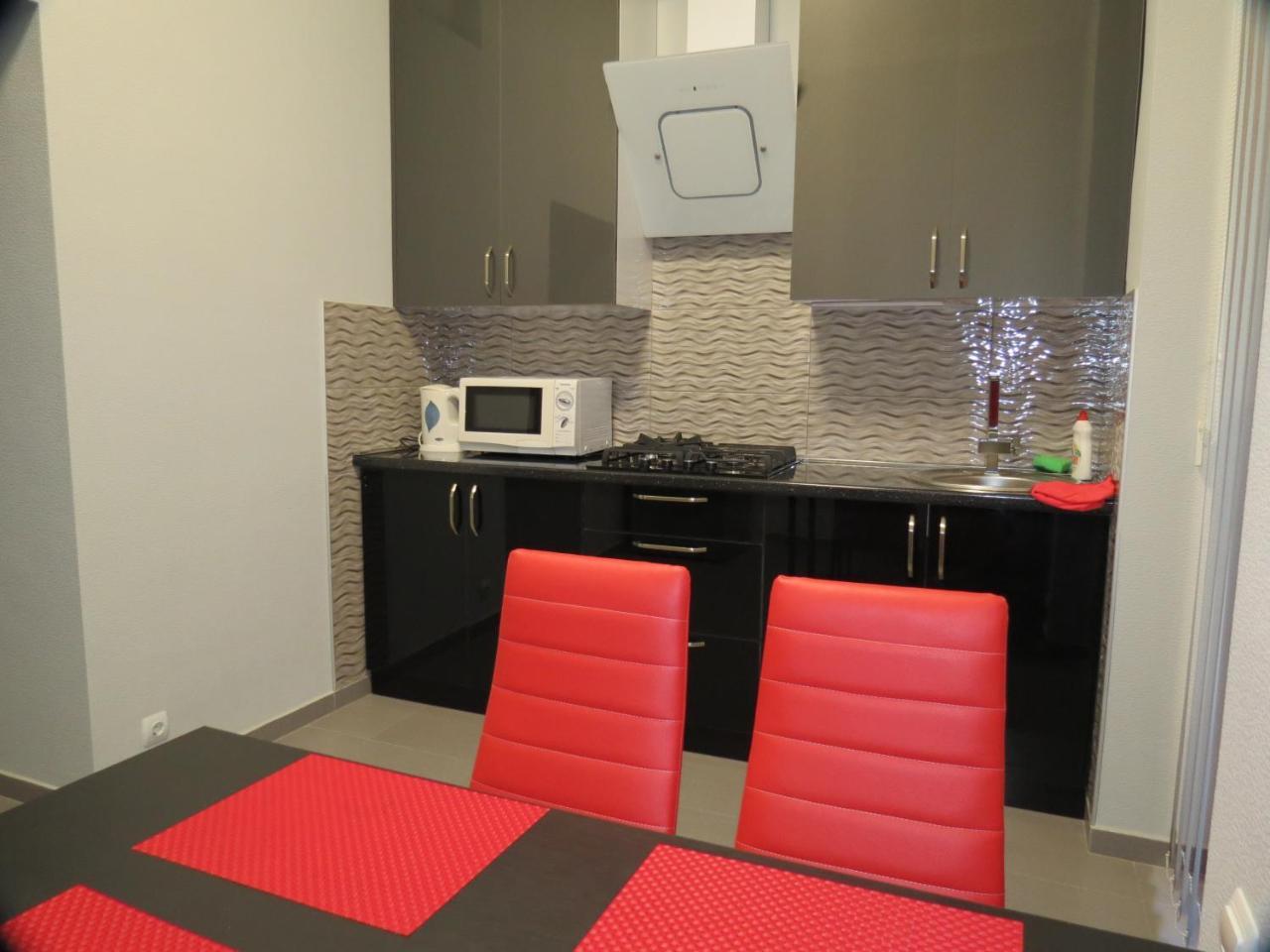 Three Rooms Apartment Tbilisi Eksteriør bilde