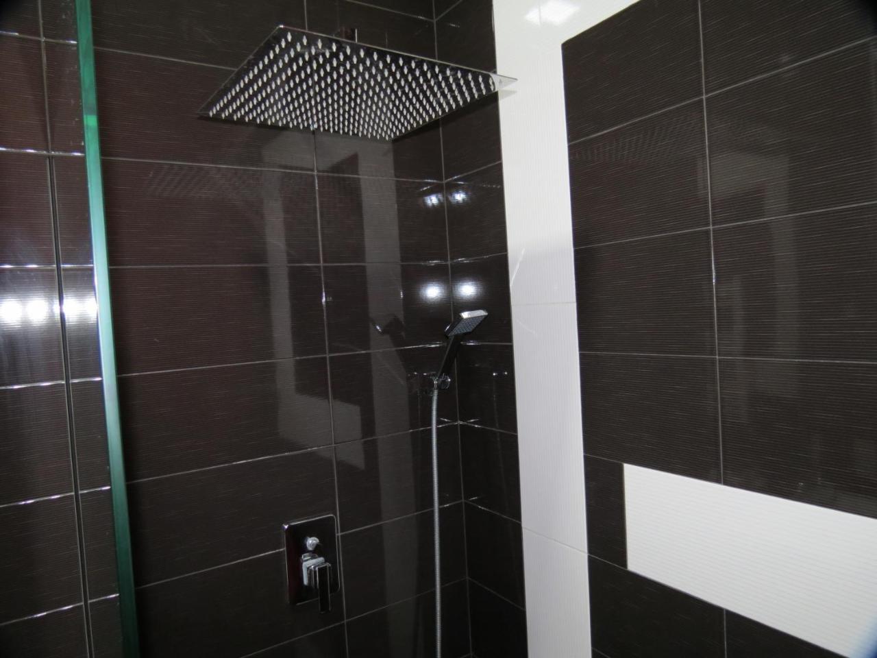 Three Rooms Apartment Tbilisi Eksteriør bilde